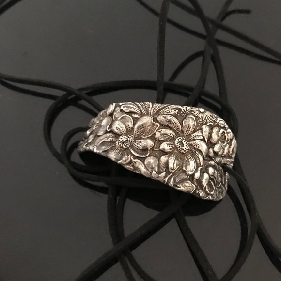 Sterling Silver Cuff Bracelet Leather Yoga Wrap Tie Antique Floral 925 Victorian - Picture 6 of 7